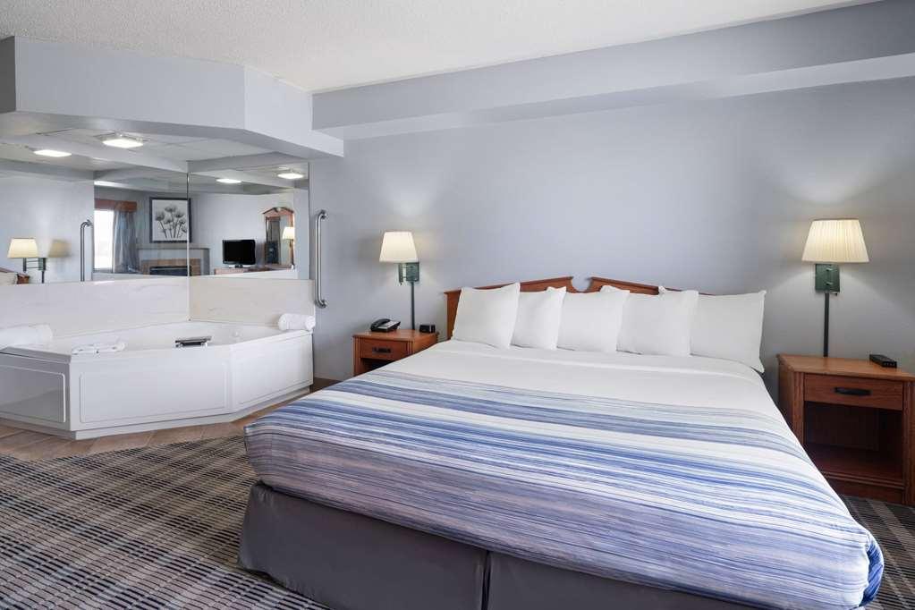 Americinn By Wyndham Stuart Room photo