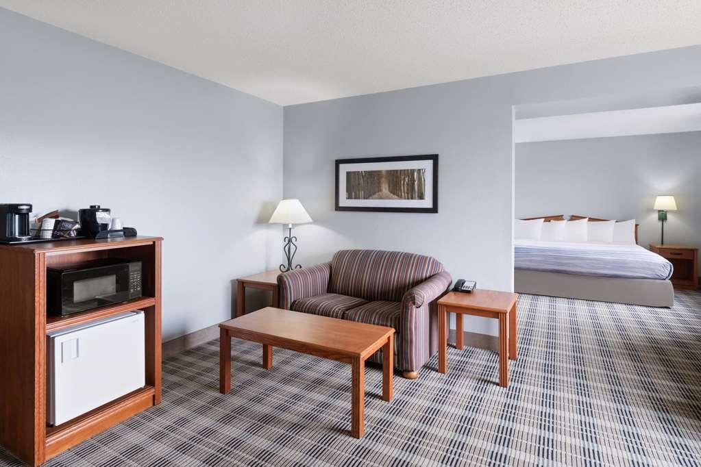 Americinn By Wyndham Stuart Room photo